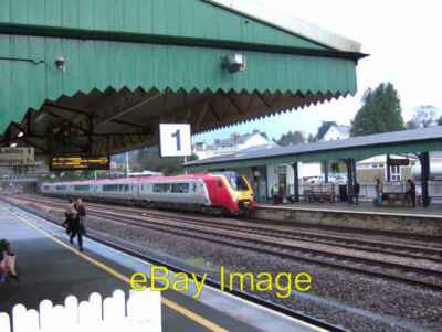 Photo 6x4 Totnes station The train for Dundee pulls in to platform 2; you c2007