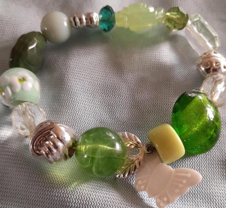 Stretch Bracelet W/Glass, Lucite & Metal Beads Butterfly Lady Bug Clover - Image 3 of 3