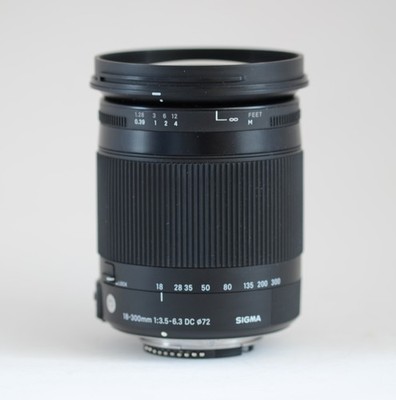 Sigma 18-300mm 3.5-5.6 Contemporary DC MACRO OS für NIKON - Zustand: sehr gut