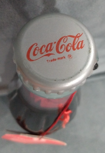 Unused 1985 Coke red umbrella in bottle Model 5300 with original tag - Picture 3 of 9