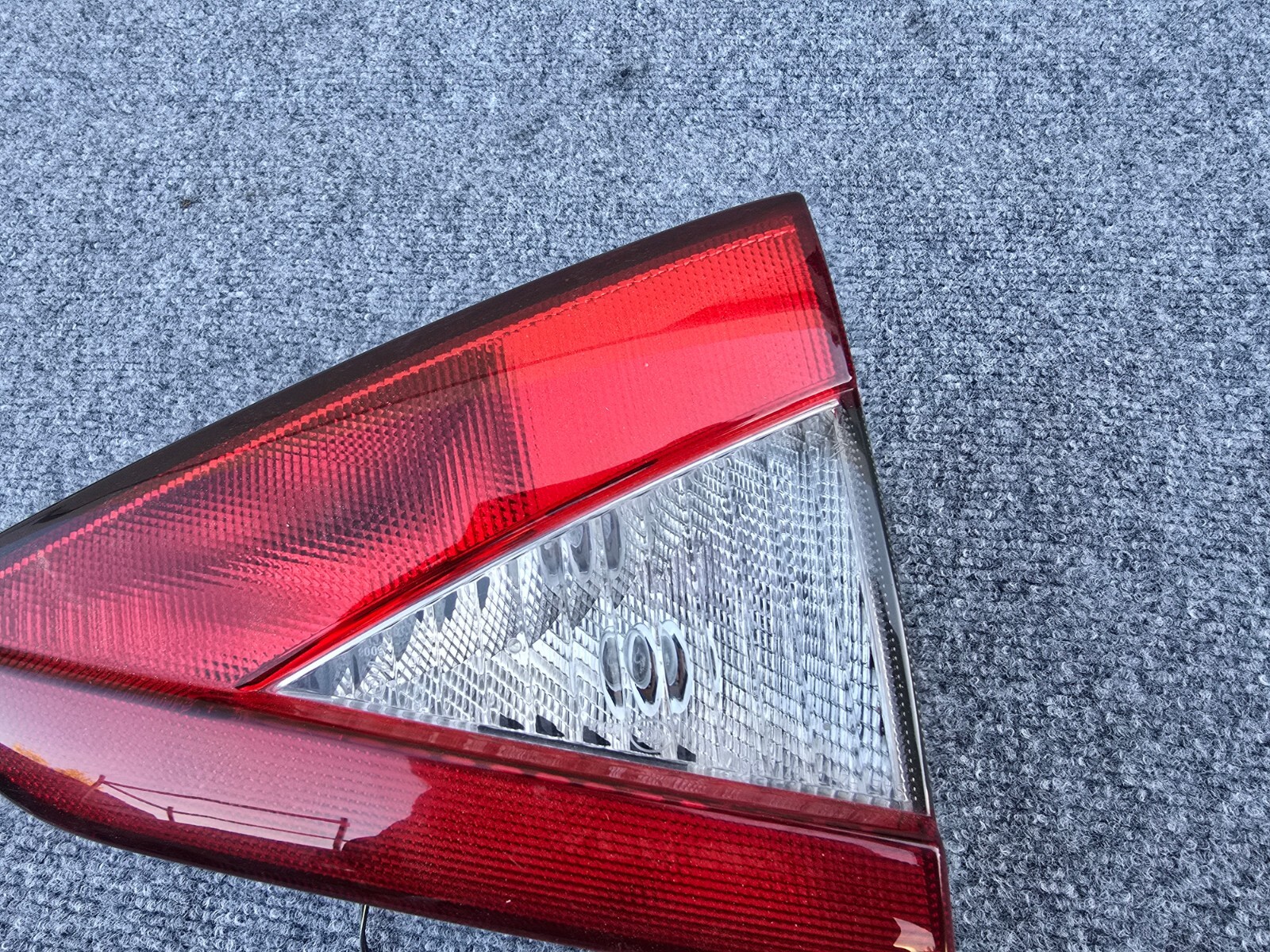 LEFT DRIVER SIDE INNER TAIL LIGHT LAMP OEM 119k 13-18 MASERATI GRANTURISMO