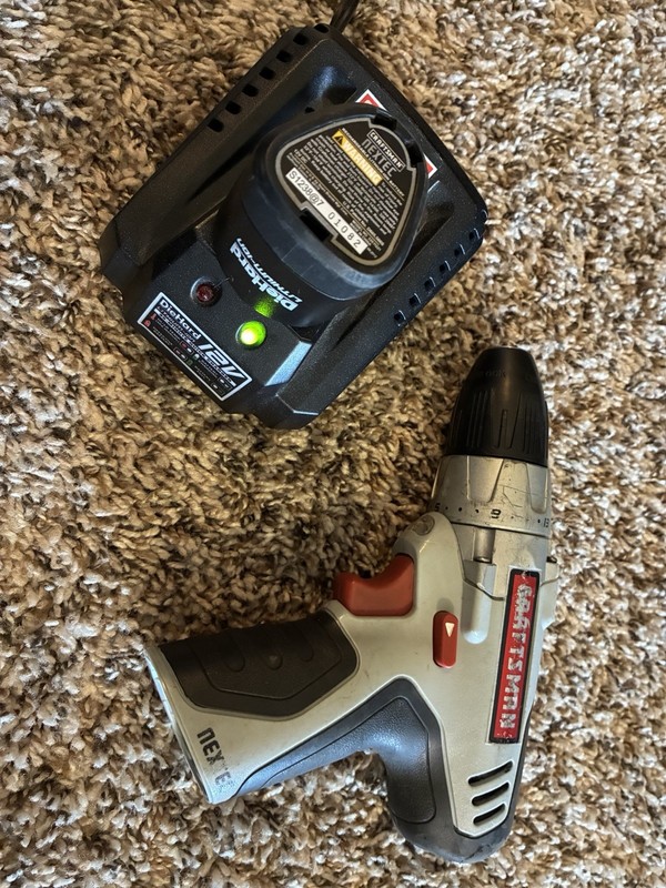 Craftsman Nextec 12V Li-Ion 3/8in Keyless Drill/Driver w/ Battery & Charger