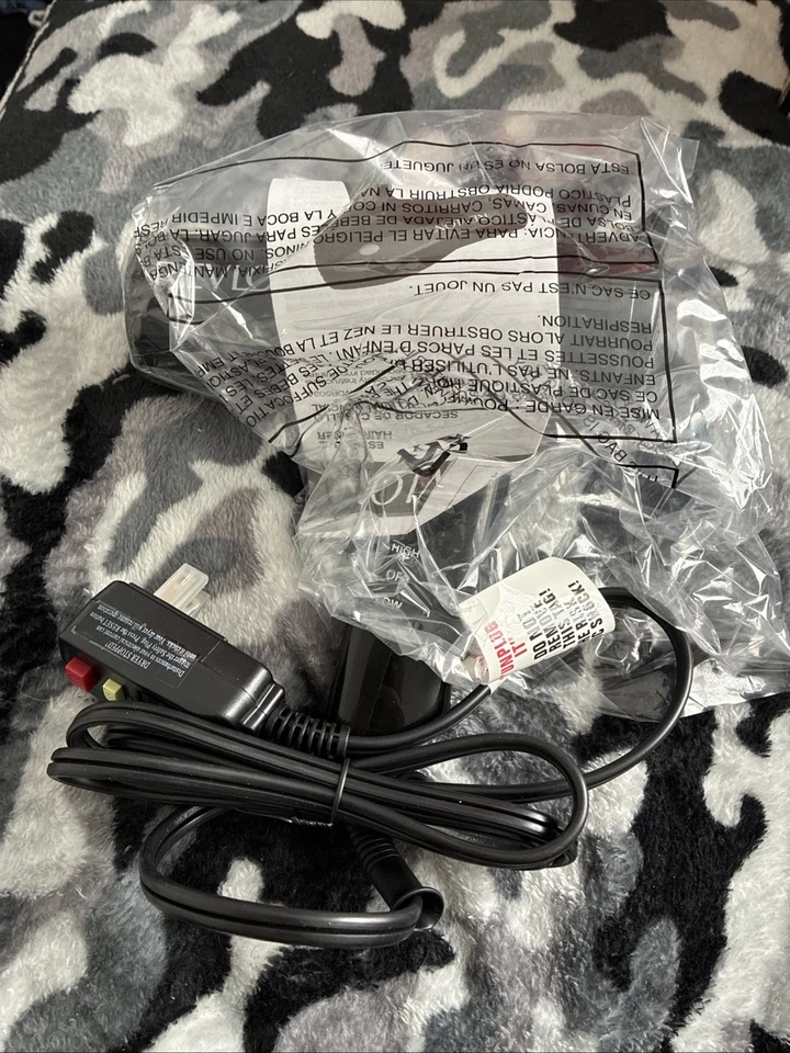 Secador de pelo compacto Revlon The Essential 1875 vatios poder de secado rápido negro (A Foto 2 de 4