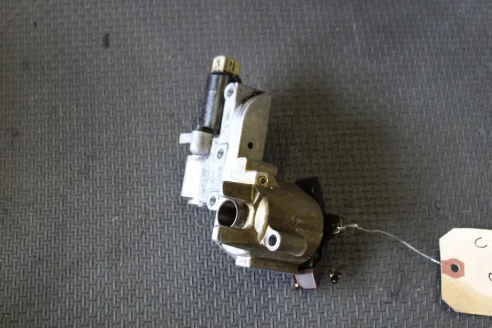 2004-2007 VOLKSWAGEN TOUAREG ПРАВЫЙ РАСПРЕДЕЛИТЕЛЬНЫЙ ВАЛ ЦЕПИ НАТЯЖИТЕЛЬ C225 - Изображение 3 из 4