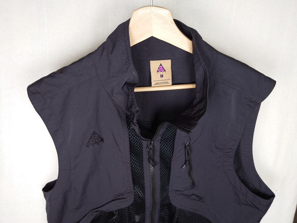 Nike ACG Full Zip Vest 'Triple Black' BQ3619-010 Men's Size Nike ACG Full Zip Vest 'Triple Black' BQ3619-010 Men's Size