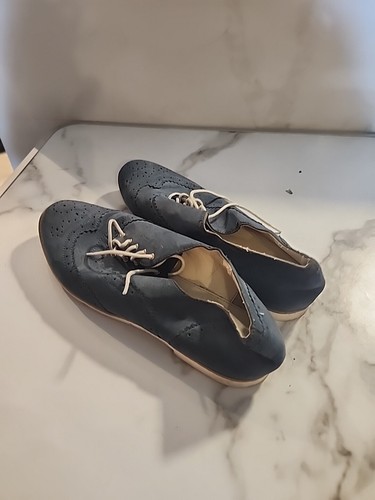Forever 21 Women's Size 8 Oxford Suede Wingtip Lace Up Navy Blue Cream Shoes - Picture 5 of 11