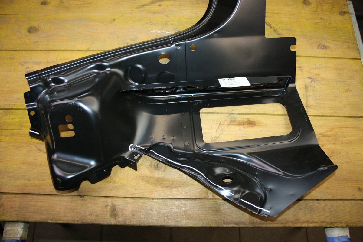 Original VW Golf Sportsvan Abschnittsteil 510813392 Schlußleuchte  