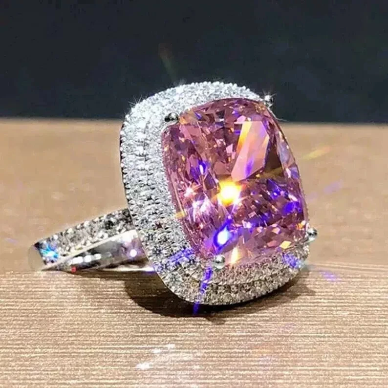 Anillo de compromiso de diamantes de zafiro rosa real cojín de 8,00 quilates de oro blanco de 14 quilates Foto 2 de 4
