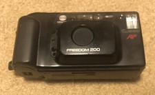 Minolta Freedom 200 AF Point  Shoot Camera