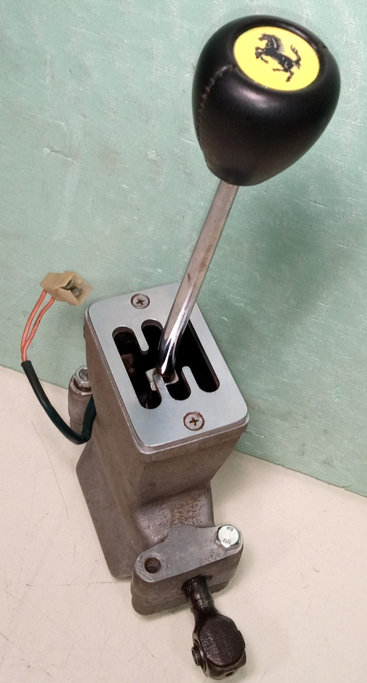 Ferrari Transaxle Transmission Gear Shifter Assembly_Knob_105438_288_308_330_365