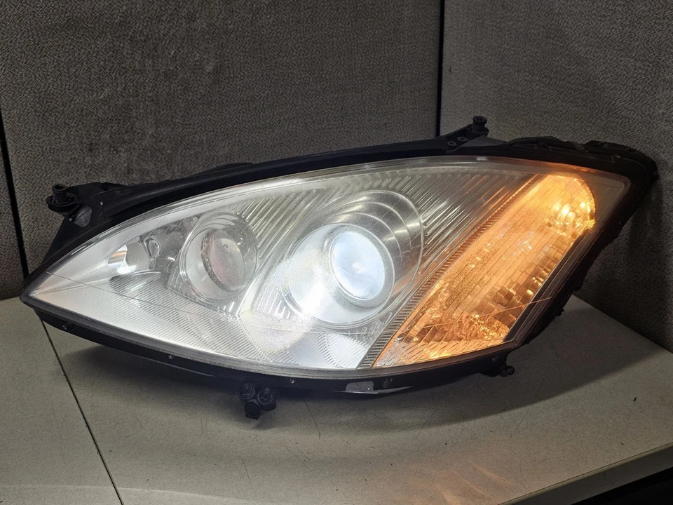 Conjunto de lámpara de cabeza bi-xenón conductor izquierdo Mercedes S550 S600 2007-2009 OEM Foto 2 de 4