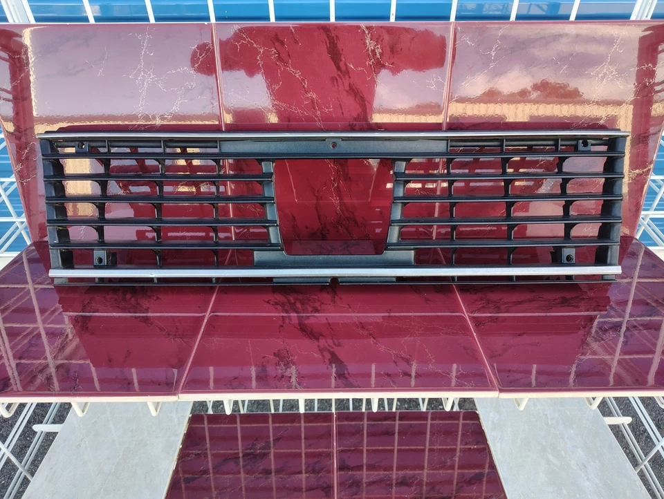 1980-1982 Subaru Brat GL Cyclops Third-Eye Front Grille Factory OEM/JDM Vintage - Image 4 of 4