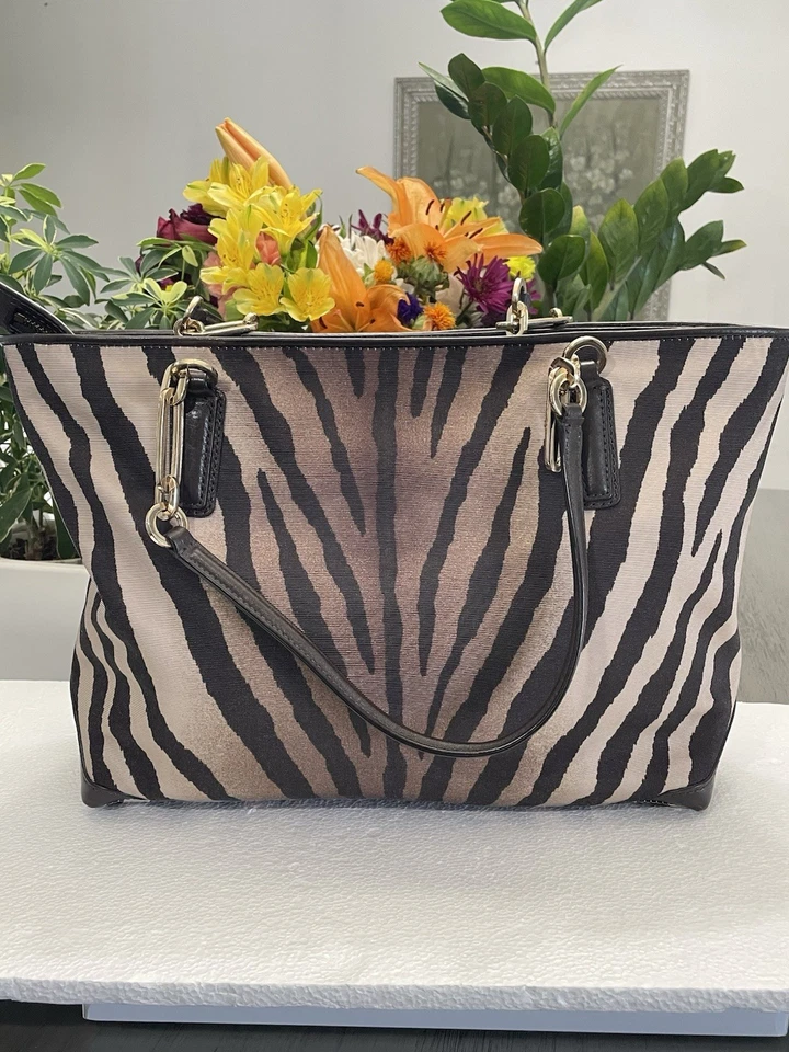 COACH MADISON EAST/WEST TOTE ZEBRA PRINT FABRIC - Image 4 of 4