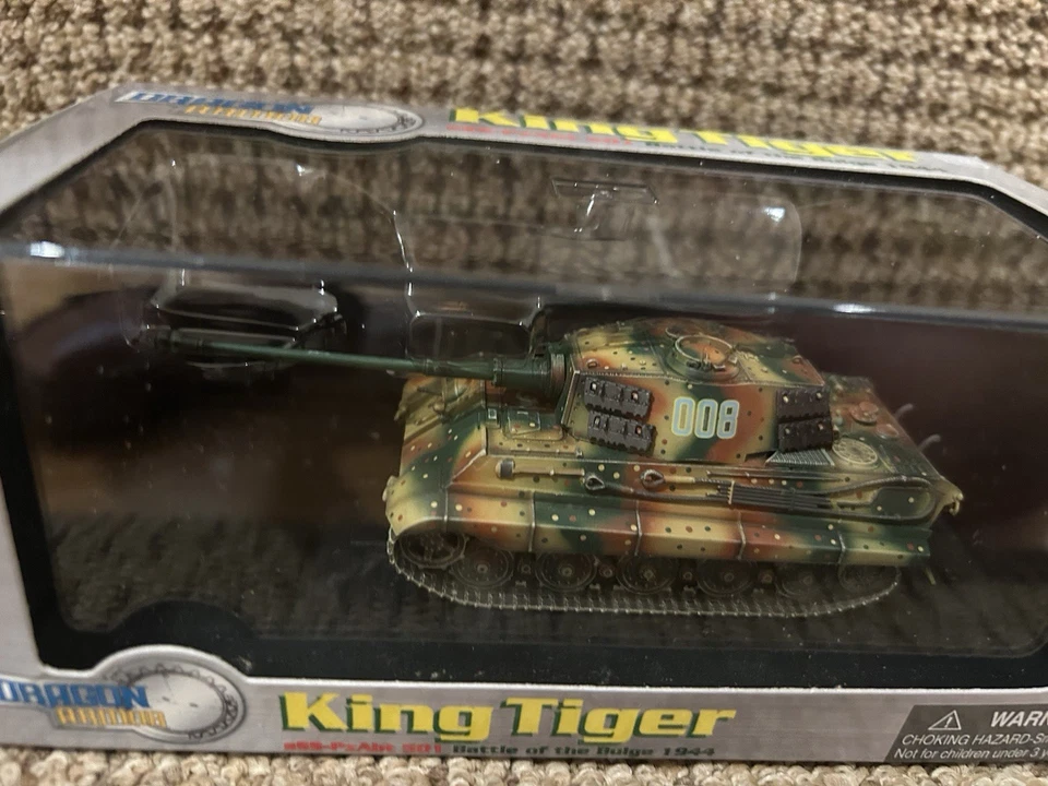 Dragon Armor 1:72 King Tiger sSSPzAbt. 101, Peiper, Ardennes 1944, No. 60004 - Image 3 of 4