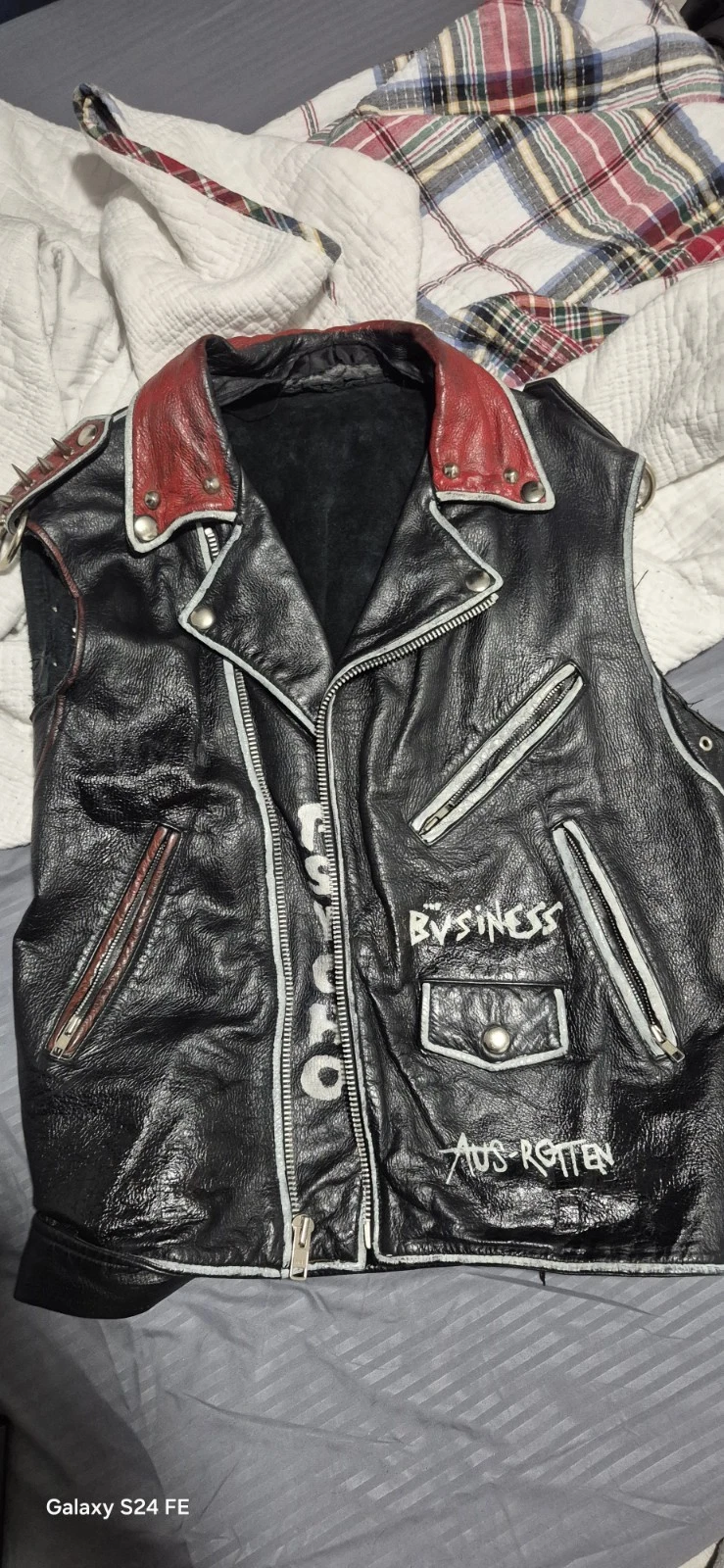 One-of-a-Kind Handmade DIY Leather Punk Battle Vest (Size XL/XXL) - product detail image 2