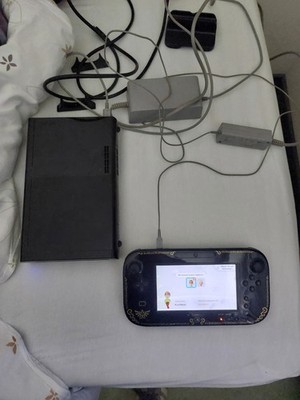 Nintendo Wii U Konsole schwarz 32 GB mit Wii U GamePad Zelda Design & Zubehör