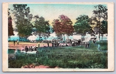 K56/ Kenawa Indiana Postcard c1910 Park Scene Crowd Lake Bruce 151