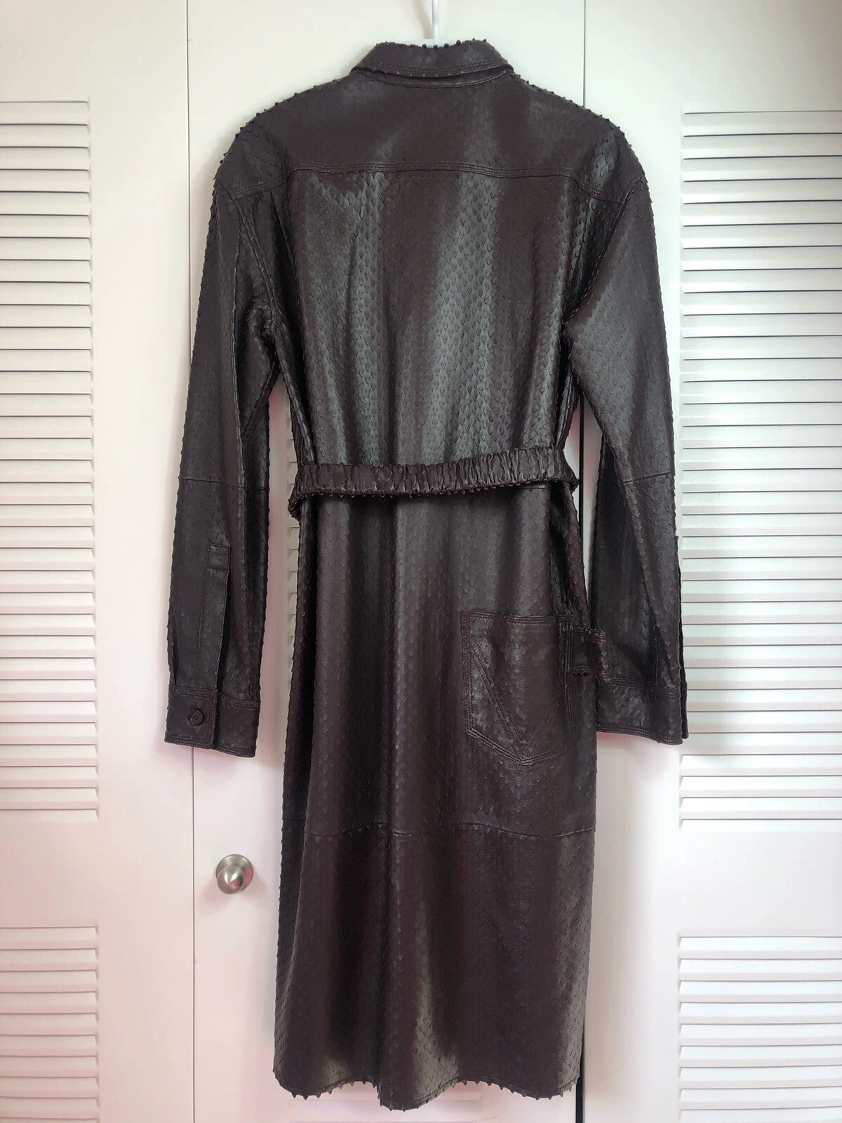 BOTTEGA VENETA RARO ABITO CAMICIA PELLE TAGLIO LASER CON CINTURA ESAURITO NUOVO CON ETICHETTE $7200 TG42