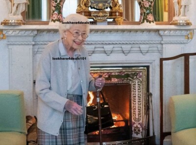 QUEEN ELIZABETH Photo 4x6 Farewell Picture Royal London England Great Britain 