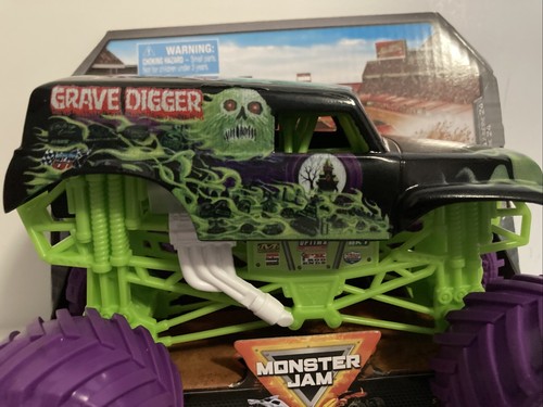 2025 HTF Monster Jam 1:24 Diecast Truck Grave Digger Series 24 ~ SAME DAY SHIP ~ - Picture 2 of 8