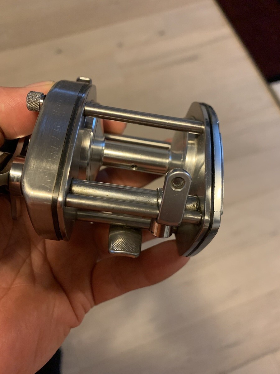 Vintage SHIMANO Bantam 500 Köderrolle Top Zustand