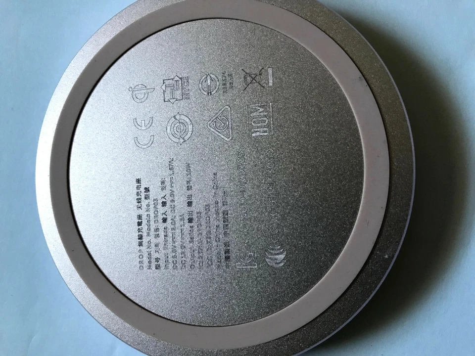 Native Union Drop - Wireless Charger Pad  [Qi Certified] 10W Non Slip - Image 4 of 4