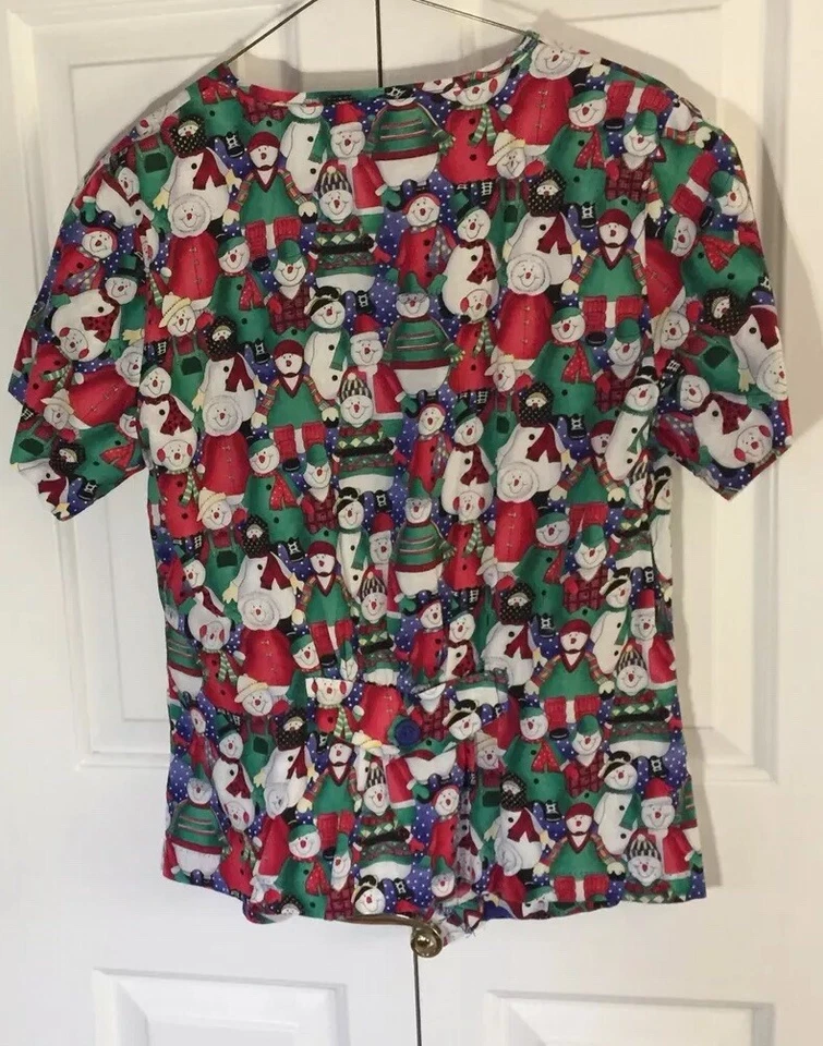 Snowman Scrub Top Vest V Neck Fun Colors USA Laundry Tag Attached Landau Medium - Image 3 of 4