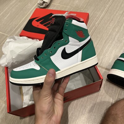 Size 6.5 - Jordan 1 Retro High OG Lucky Green Chicago Jordan 1