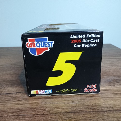 Kyle Busch NASCAR #5 Carquest 1:24 Scale Die-Cast Replica 2005 - Picture 5 of 6