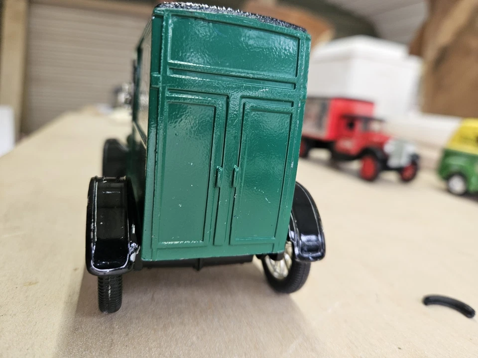 Camión de reparto Ford Agway 1912 cabina abierta banco de carros fundido a presión ertl 1/25 de colección Foto 4 de 4