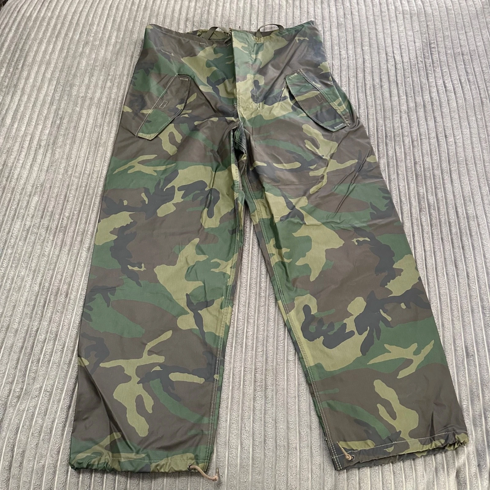 USGI Wet Weather Pants Mens Medium Waterproof ORC Industries Military Camo