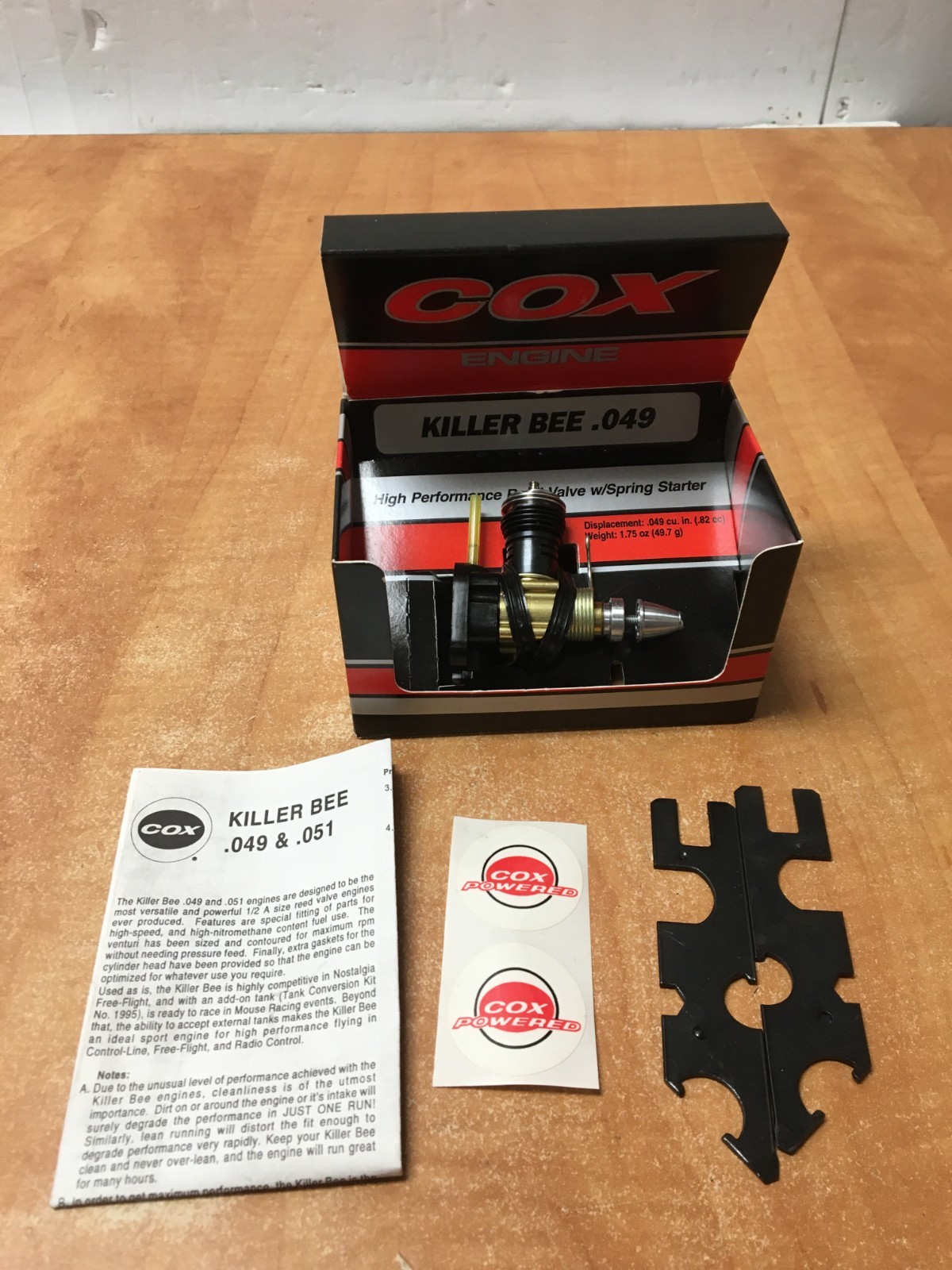 Vintage Cox .049 Killer Bee w/Spring starter Airplane Engine #340 NIB