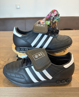 adidas LA Trainer J Multinocken-Fußballschuhe Kunstrasen Schnürung 37 1/3