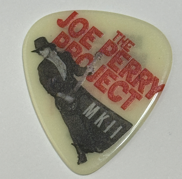 Aerosmith エアロスミス Joe Perry Y2K ギターピック JOE PERRY PROJECT SIGNATURE GUITAR PICK RARE 4/22/2023 PONTIAC MI