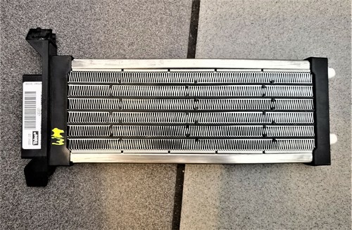 Audi A4 8E B6 B7 Zusatzheizung Heizung Wärmetauscher 8E1819011