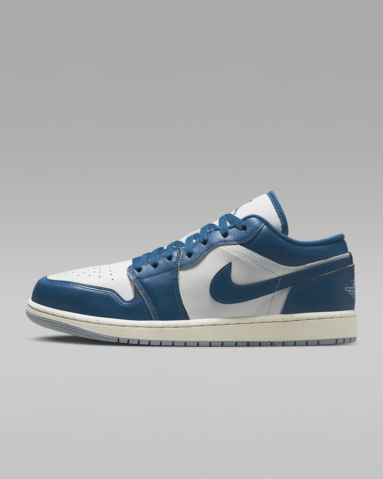 Кроссовки Nike Air Jordan 1 Low SE белые FN5214-141