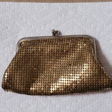 VTG Whiting  Davis Gold Tone Mesh Coin Purse, Kiss Lock, Made In USA, 5" X 3"