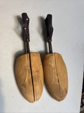 Rochester Shoe Tree Co. Travel Trees Wood Shoe Stretchers "Shoe Keepers Cedar M4