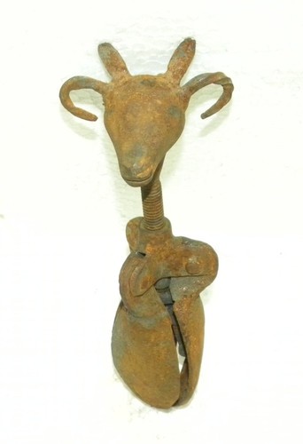 PEAR OF ANGUISH 3 LEAVES TORTURE WOMEN ANIMAL HEAD