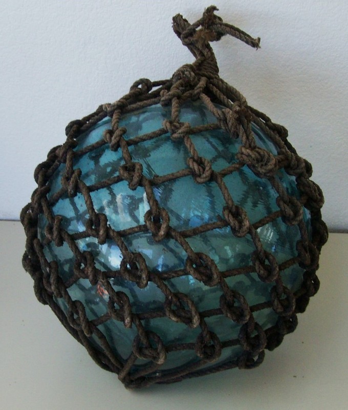 VINTAGE LARGE 12 INCH DIAMETER TEAL JAPANESE GLASS FISHING NET BUOY BALL FLOAT
