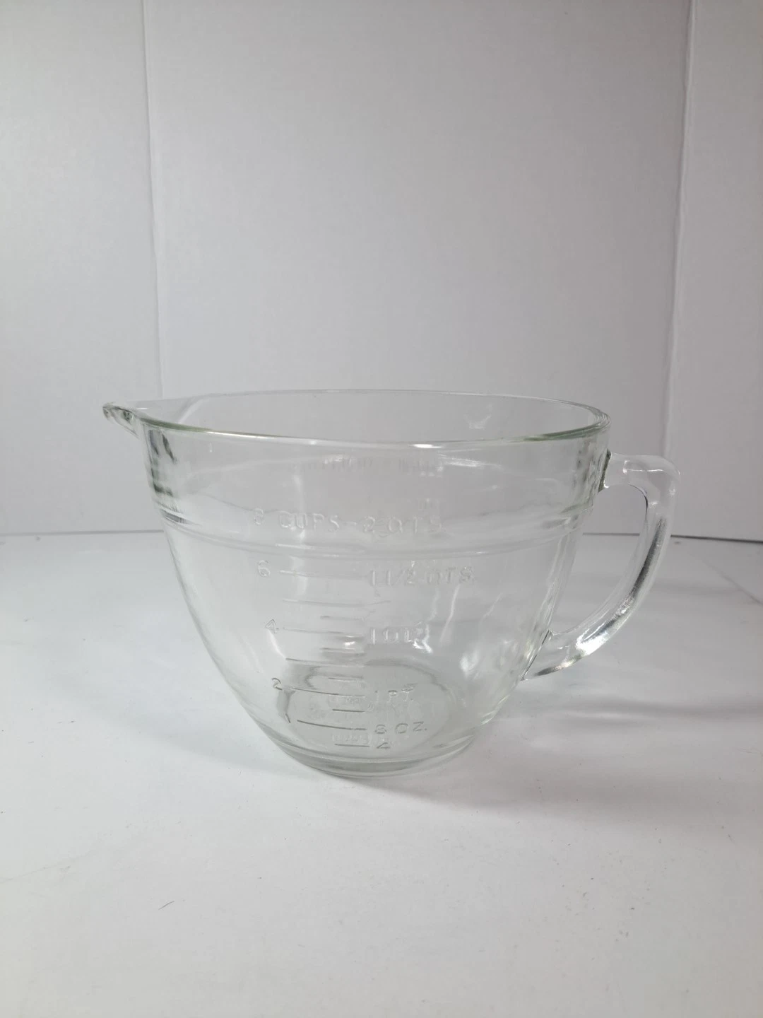 Anchor Hocking 2 Quart (8 Cups) Clear Batter Bowl With Pouring Lip & Handle