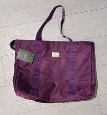 Large Tote Style Weekend Travel Bag. Brand New. Gift.