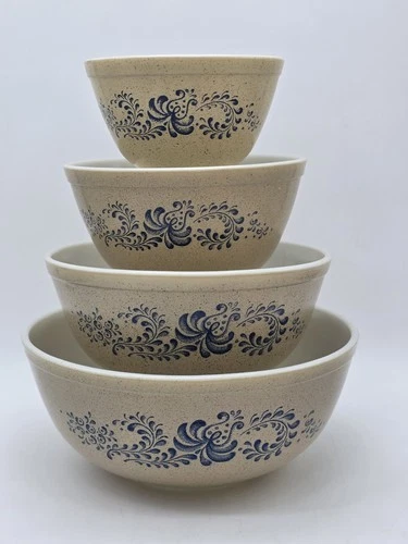 Vintage Pyrex Homestead 4 Piece Nesting Mixing Bowl Set #401-404 Excellent Cond.