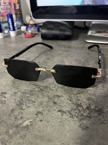 Stylische Sonnenbrille für denn Sommer