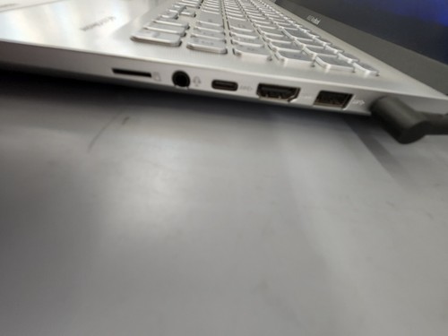 ASUS VivoBook 15 F512J 4GB DDR RAM 15.6” FHD 128GB Fingerprint Sensor i3 Win 10 - Picture 4 of 12
