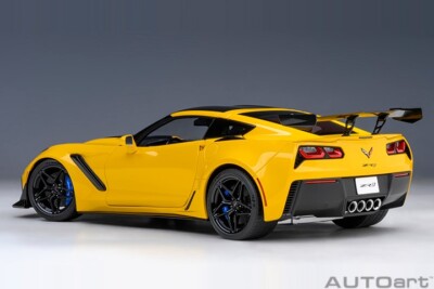 AUTOart CHEVROLET CORVETTE C7 ZR1 1/18 RACING YELLOW TINTCOAT