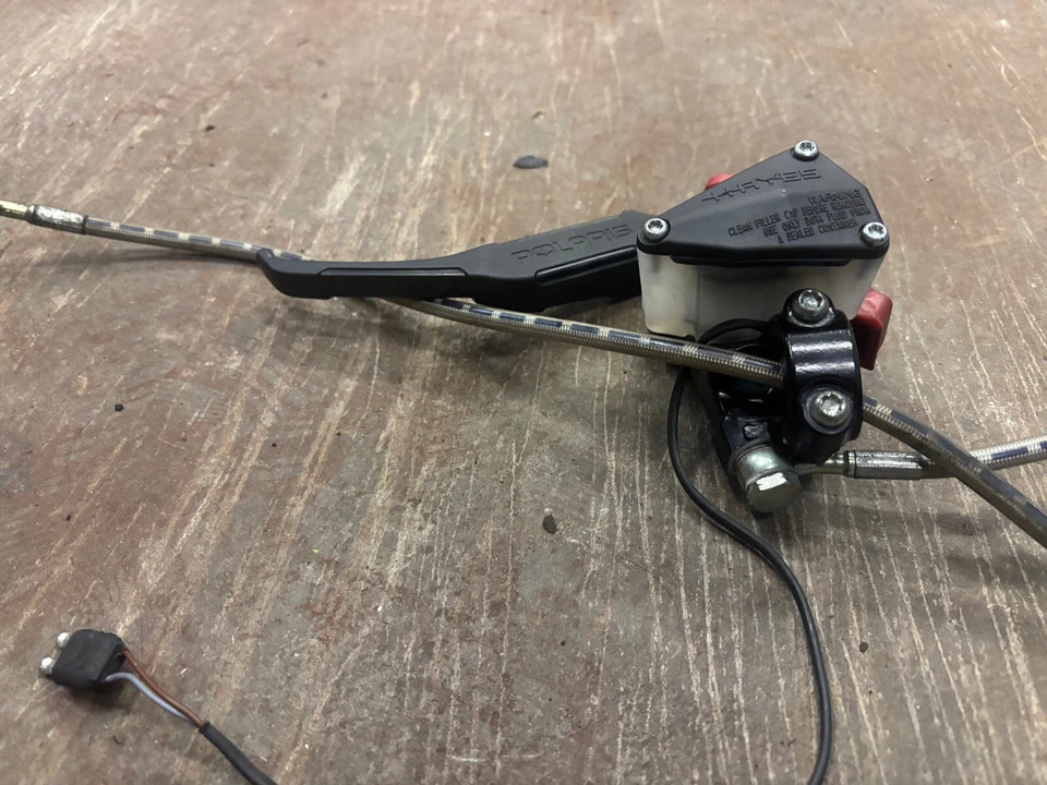 Polaris 800 Rush Pro S X Switchback 600 AXYS 850 15-21 brake master cylinder 18 - Image 2 of 3