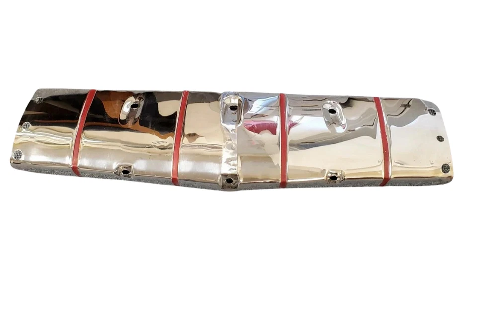 Barra de rejilla cromada central superior suburbana Plymouth Belvedere 1953 1435289. Foto 2 de 4