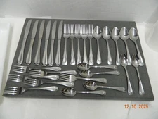 ONIEDA STAINLESS FLATWARE SATIN SAND DUNE LOT 28 PIECES