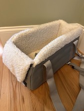 NWOT Small Pet Dog Cat Console Car Seat Sherpa Washable Secure Safety Travel